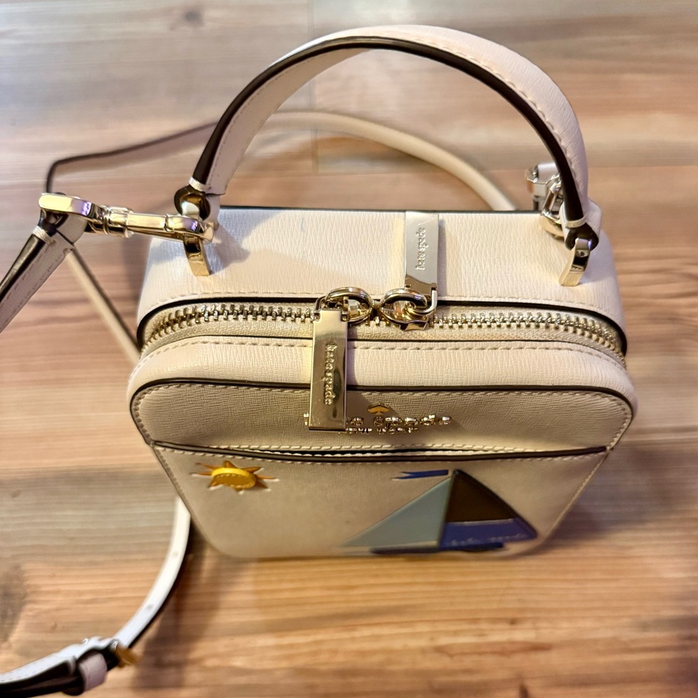 Kate Spade White Crossbody Bag with Sailboat Design - Picture 7 of 9